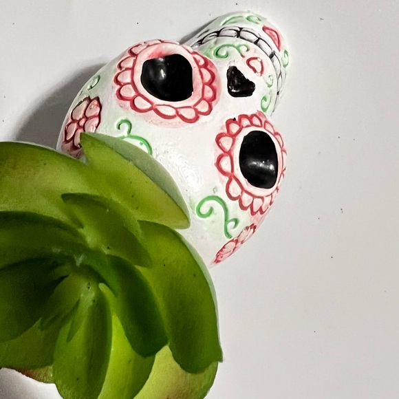 Day Of The Dead Desktop Ceramic Sugar Skull Artifical Succulent Plant Figure - Picture 10 of 11